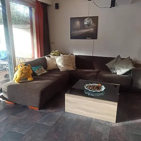 Lux & Cozy + Garden +jaccuzi